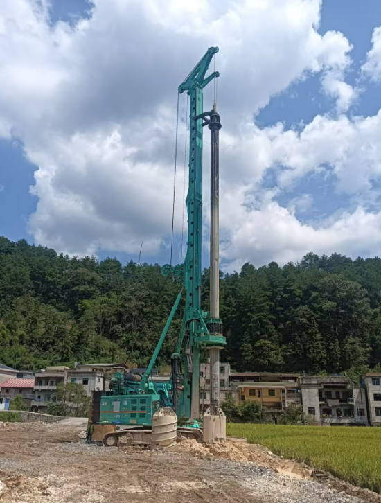 逆势而上，上海金泰大型旋挖钻机凭实力破局基建寒冬